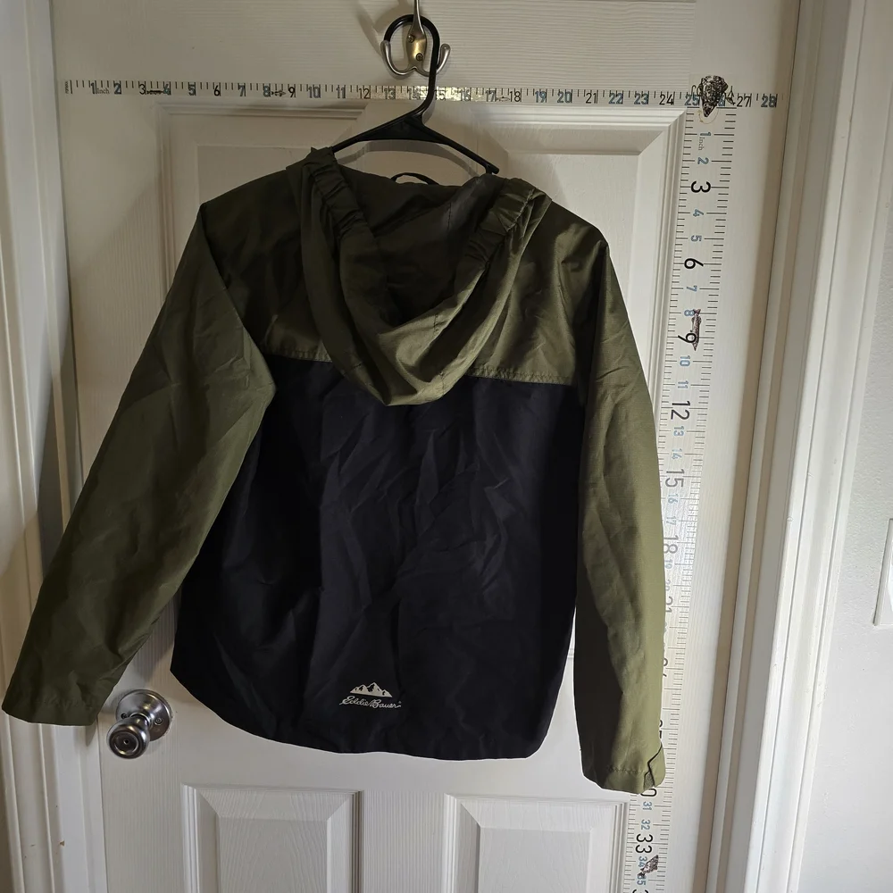 Eddie Bauer Two-Tone Hooded Windbreaker in Olive Green & Black - Picture 2 of 3